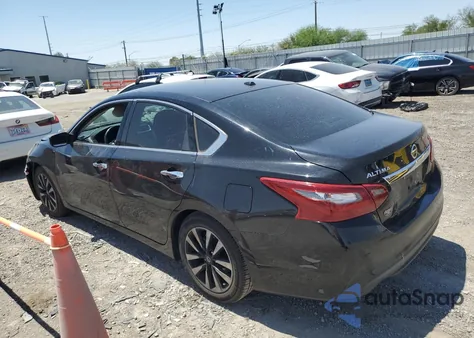 2018 Nissan Altima 2.5 z USA, uszkodzony, nr VIN 1N4AL3AP2JC164459